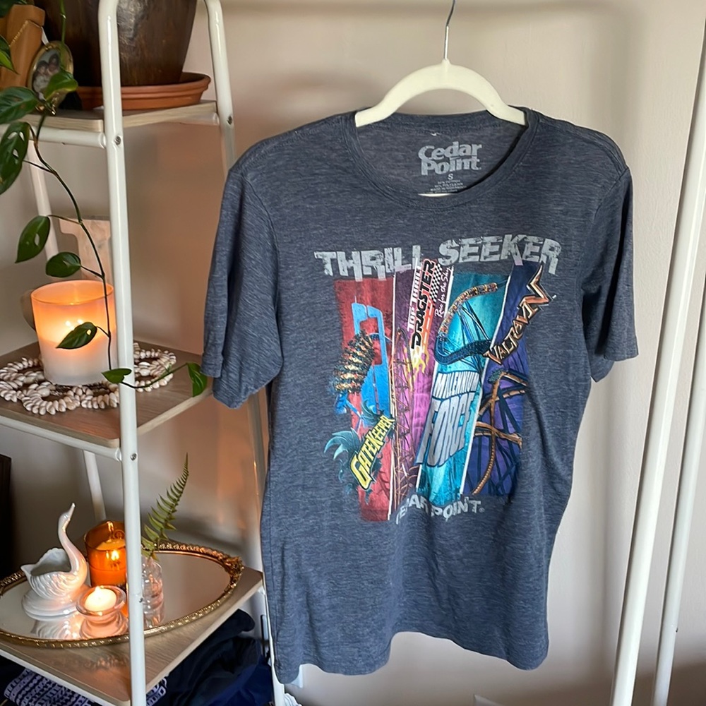 🎢 Vintage Y2K Cedar Point Coasters T-Shirt – Thrill-Seeker’s Favorite